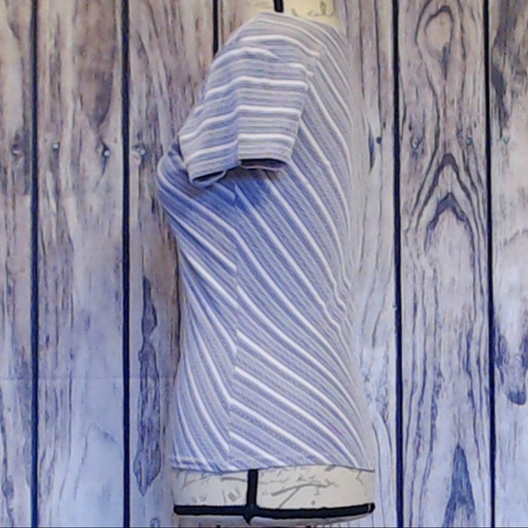 Wrapper Top - Picture 2 of 7